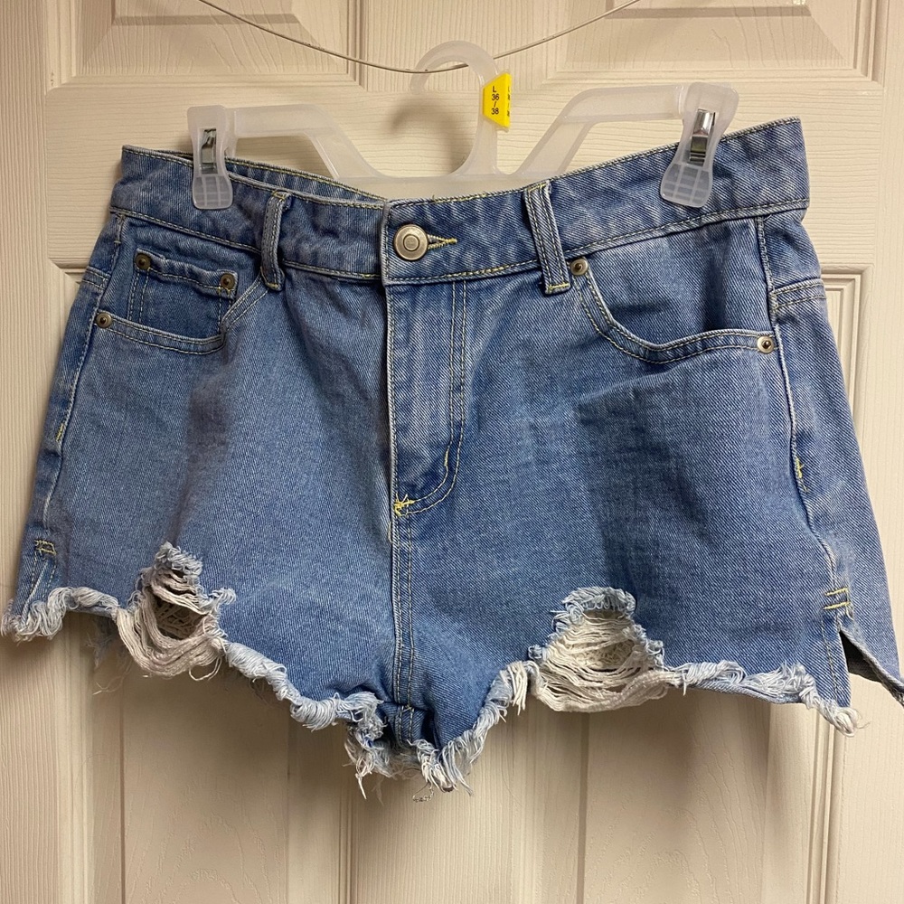 HOT KISS jean shorts